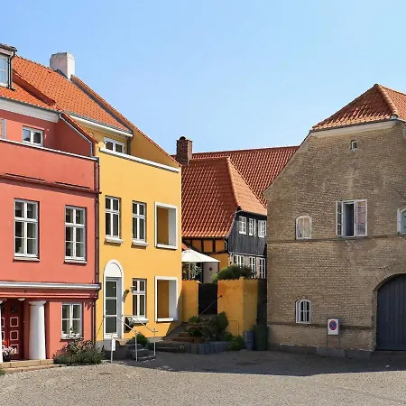 6 Person In Faaborg