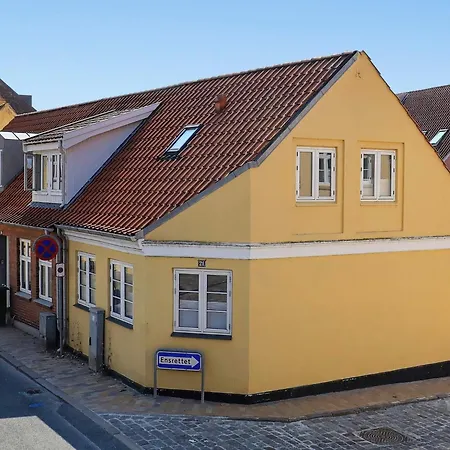 6 Person In Fåborg